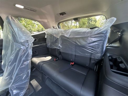 New 2025 Subaru Ascent Bronze Edition w/ Onyx Package image 14