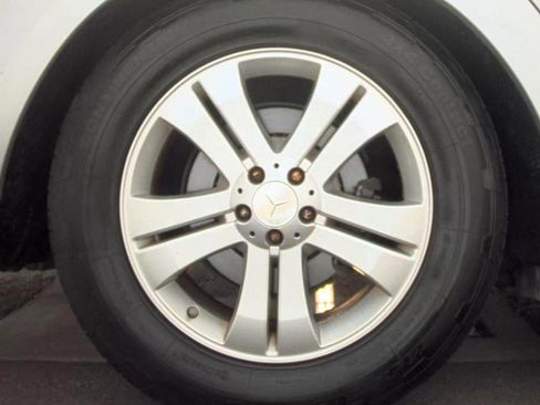Used 2009 Mercedes-Benz GL 450 4MATIC image 7