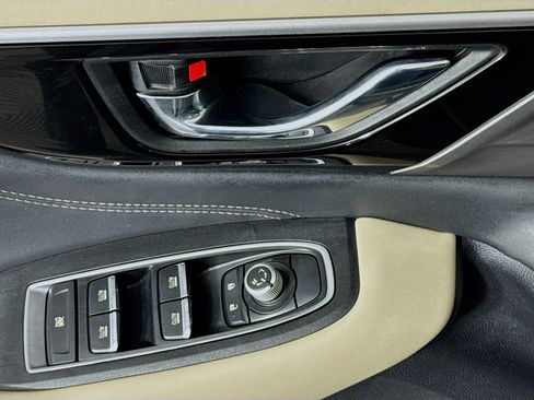 Used 2020 Subaru Outback Limited image 41