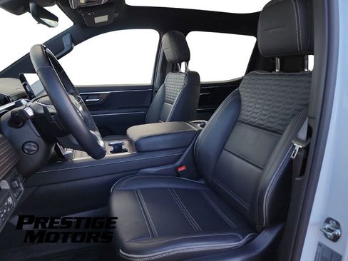 Used 2025 GMC Sierra EV Denali image 18