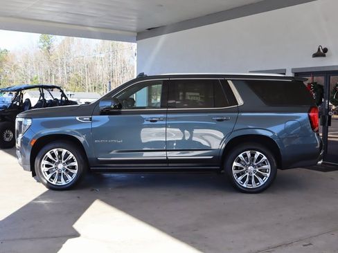Used 2021 GMC Yukon Denali w/ Denali Premium Package image 2