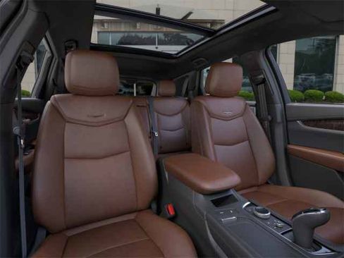 Certified 2023 Cadillac XT5 Sportv AWD/4WD image 16