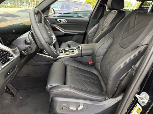 Used 2026 BMW X5 xDrive50e w/ Premium Package AWD/4WD image 2
