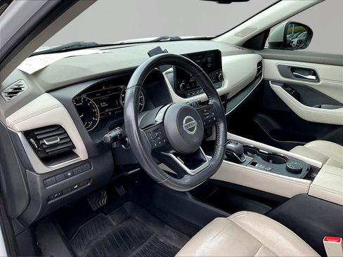 Used 2021 Nissan Rogue SL w/ Premium Package AWD/4WD image 17