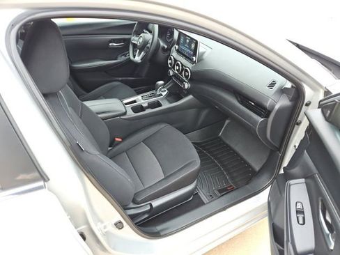 Used 2023 Nissan Sentra SV image 24