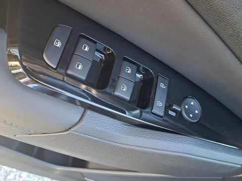 Used 2023 Kia Sportage SX FWD image 16