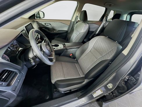 Used 2023 Nissan Rogue SV FWD image 13