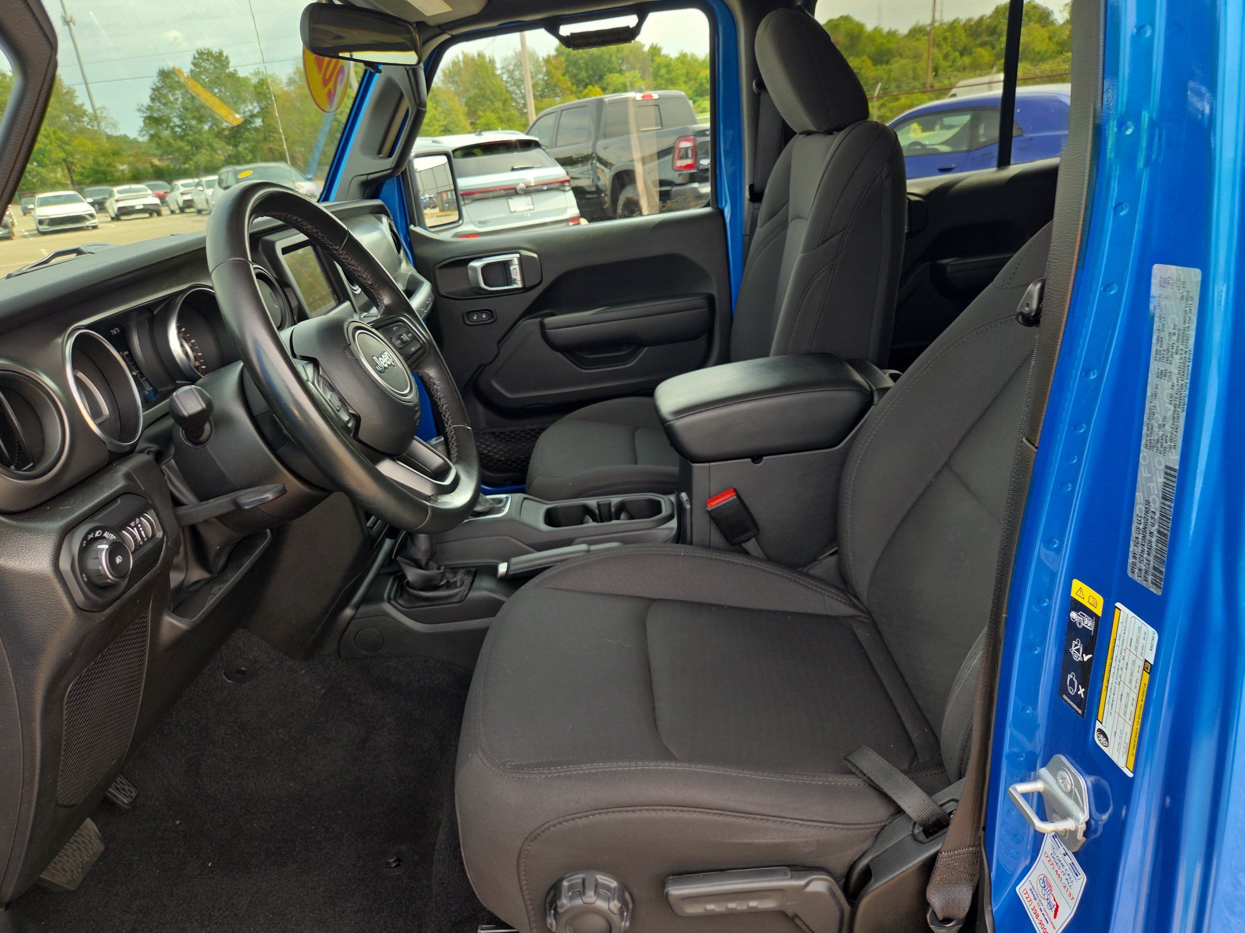 Used 2022 Jeep Wrangler Unlimited Sport AWD/4WD image 5