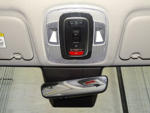 Used 2024 Hyundai Kona Limited image 30