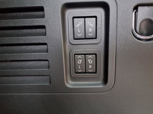 New 2026 Buick Enclave Sport Touring w/ Power Package image 23