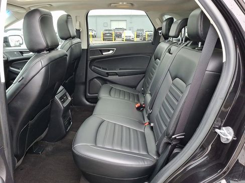 Used 2020 Ford Edge SEL w/ Convenience Package image 12