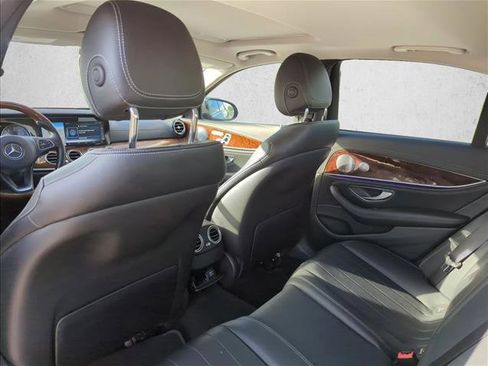 Used 2017 Mercedes-Benz E 300 image 17