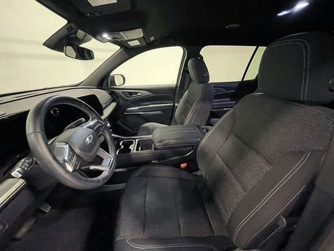Used 2025 Chevrolet Traverse LT w/ Midnight/Sport Edition AWD/4WD image 25