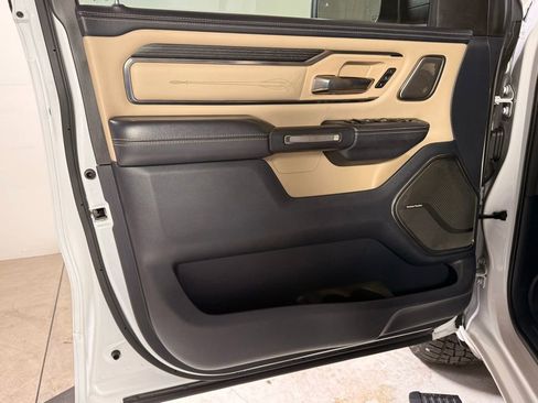 Used 2019 RAM 1500 Limited image 11