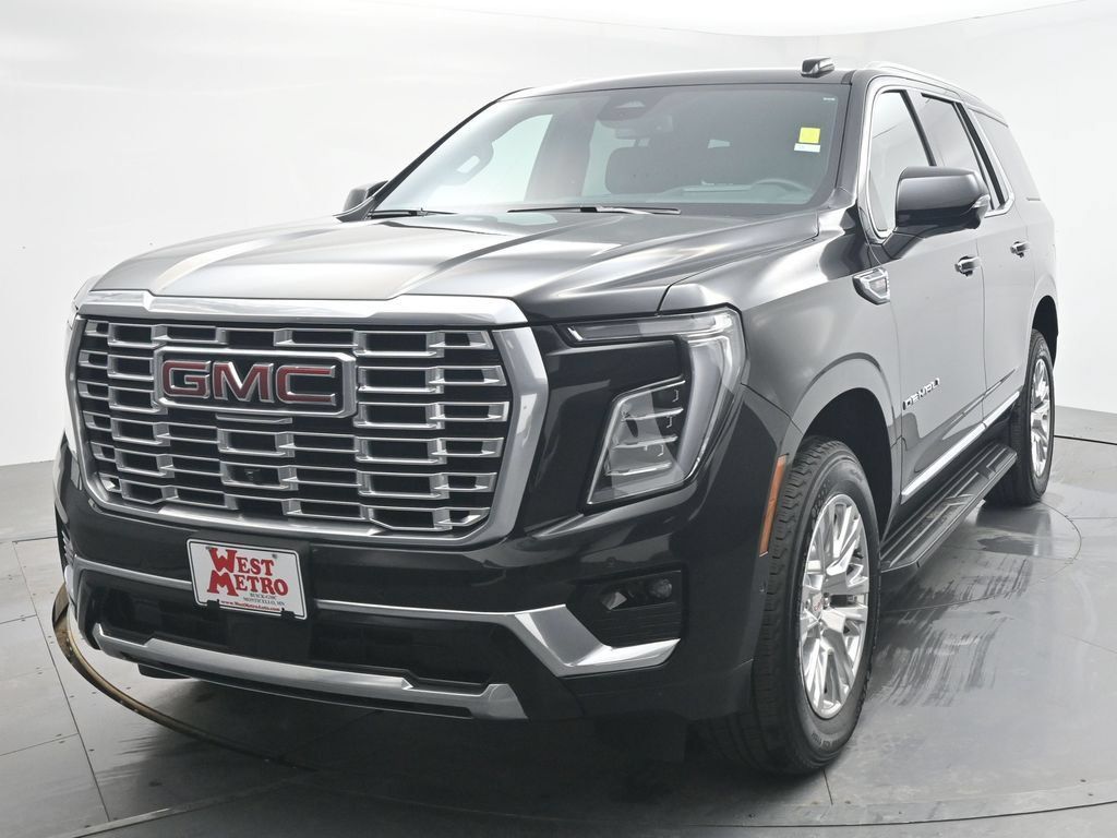 Used 2025 GMC Yukon Denali AWD/4WD image 3