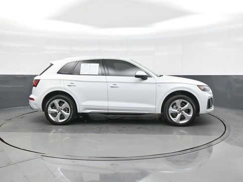 Used 2022 Audi Q5 2.0T Prestige w/ Prestige Package image 8