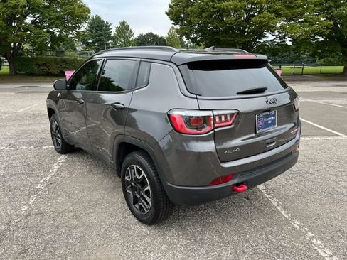 Used 2019 Jeep Compass Trailhawk AWD/4WD image 7
