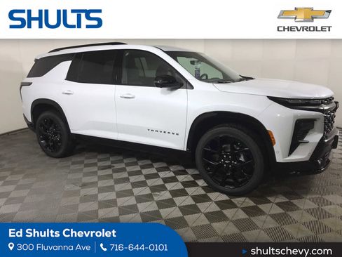 New 2026 Chevrolet Traverse RS w/ LPO, Floor Liner Package image 1