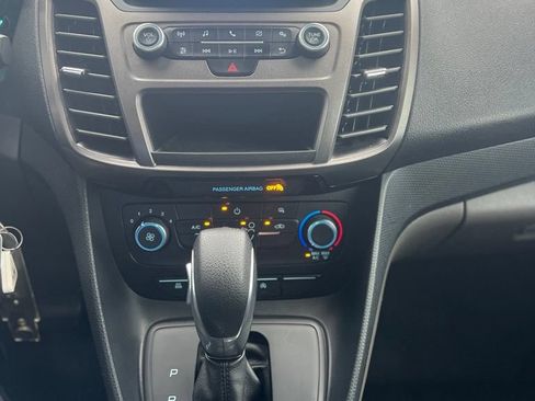 Used 2022 Ford Transit Connect XL FWD image 14