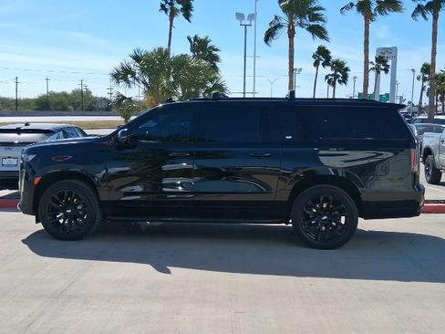 Used 2021 Cadillac Escalade ESV Sport Platinum w/ Heavy-Duty Trailer Package image 3