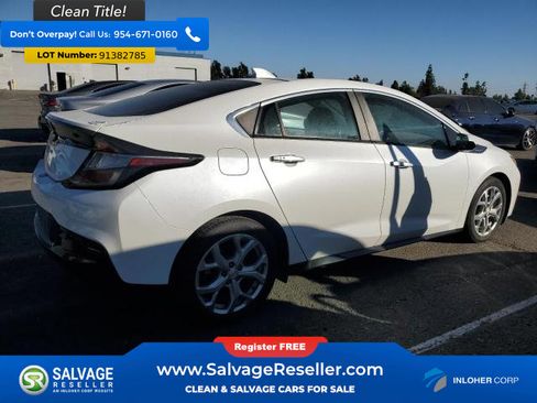 Used 2017 Chevrolet Volt Premier w/ Driver Confidence II Package image 4