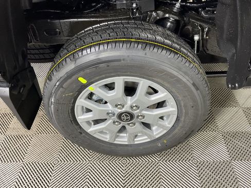 New 2026 Toyota Tacoma SR5 image 9