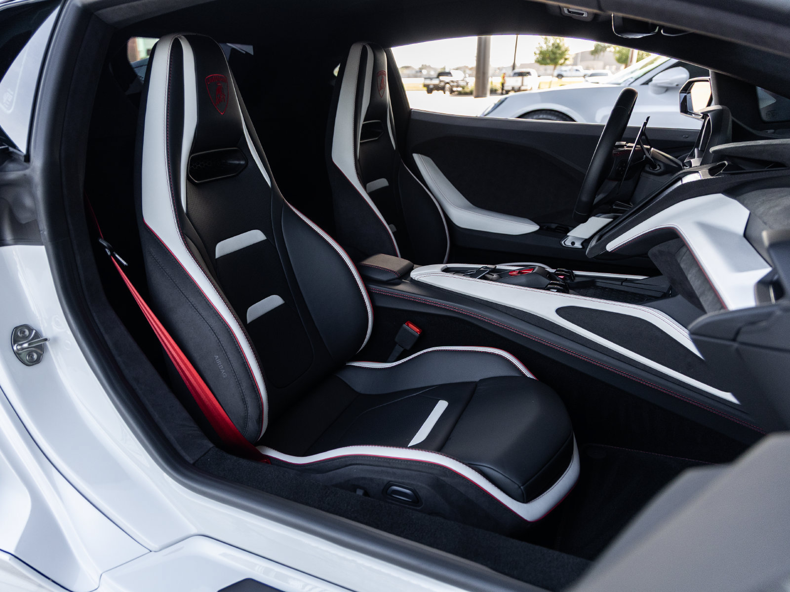 Used 2026 Lamborghini Temerario AWD/4WD image 48