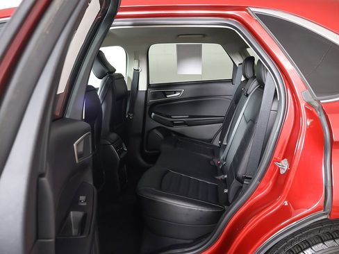 Used 2024 Ford Edge SEL w/ Convenience Package image 28