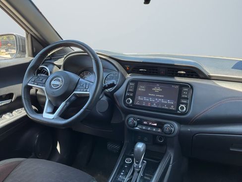 Used 2024 Nissan Kicks SR FWD image 14