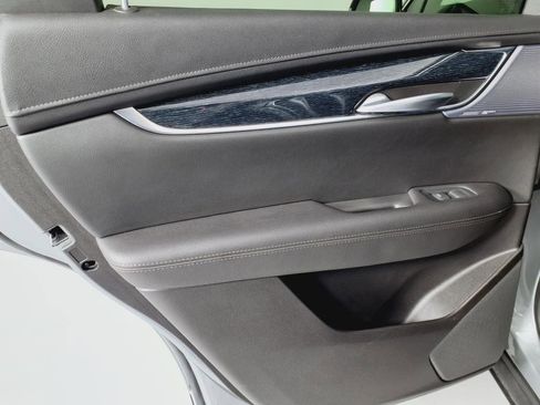 Certified 2025 Cadillac XT5 Premium Luxury image 5