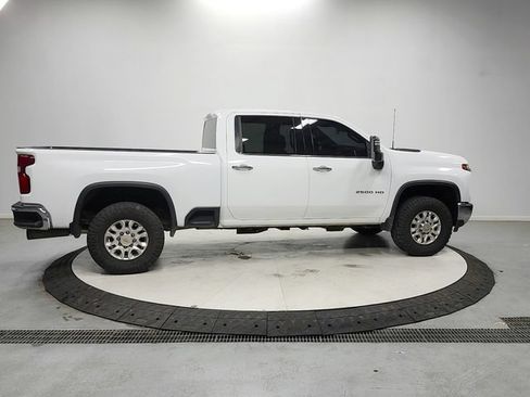 Used 2024 Chevrolet Silverado 2500 LTZ AWD/4WD image 8