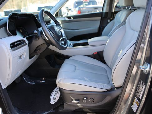 Used 2023 Hyundai Palisade SEL image 19