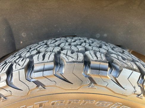 Used 2016 Chevrolet Tahoe LS image 8