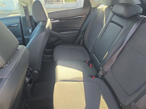 Used 2022 Kia Seltos S image 14