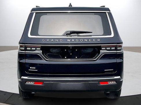 Used 2022 Jeep Grand Wagoneer Series III image 8
