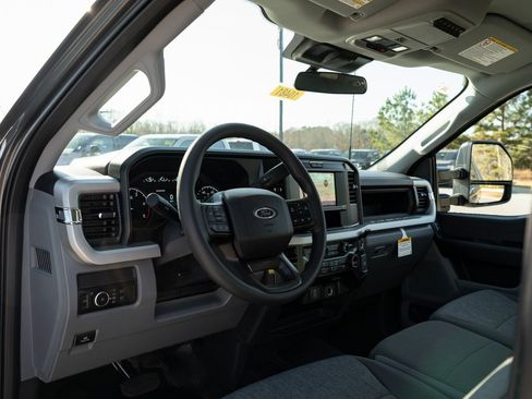 New 2026 Ford F350 XL w/ 360-Degree Camera Package AWD/4WD image 13