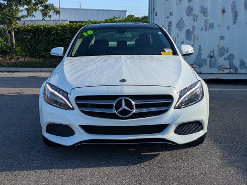 Used 2018 Mercedes-Benz C 300 4MATIC Sedan image 9