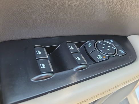 Used 2022 Lincoln Nautilus Reserve AWD/4WD image 16