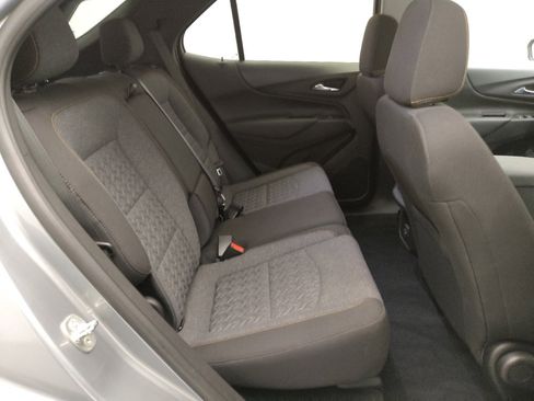 Used 2023 Chevrolet Equinox LT FWD image 19