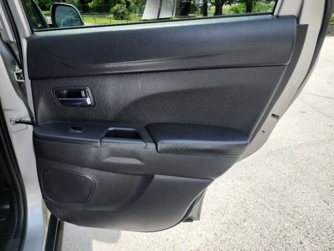 Used 2013 Mitsubishi Outlander Sport SE FWD image 26