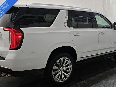 Used 2024 GMC Yukon Denali w/ Denali Reserve Package AWD/4WD image 3
