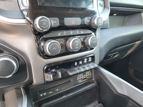Used 2019 RAM 1500 Big Horn AWD/4WD image 18