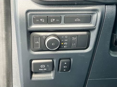 Used 2022 Ford F150 Platinum w/ Equipment Group 701A High AWD/4WD image 10