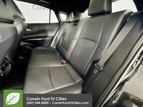 Used 2024 Toyota Venza Nightshade AWD/4WD image 28