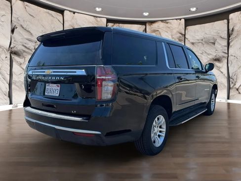 Used 2021 Chevrolet Suburban LT AWD/4WD image 6
