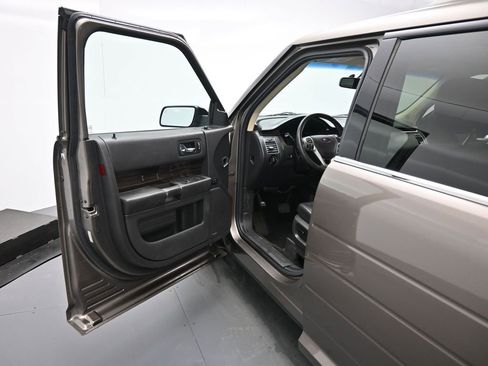 Certified 2019 Ford Flex SEL w/ Equipment Group 202A image 9