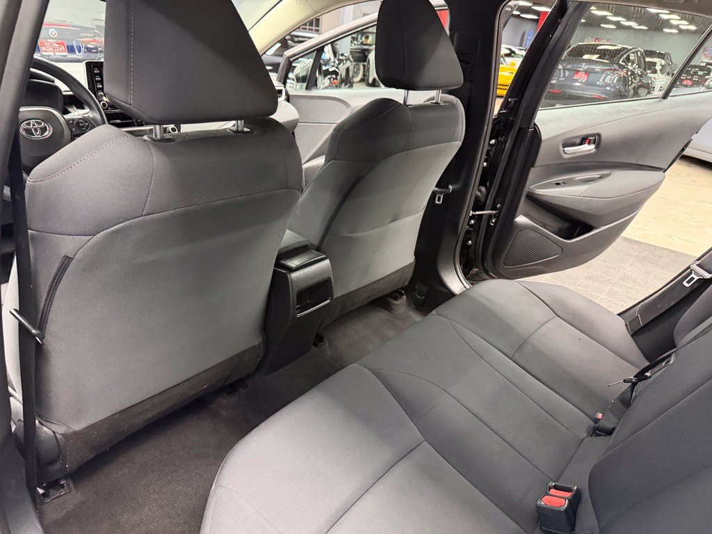 Used 2021 Toyota Corolla LE w/ Carpet Mat Package (TMS) FWD image 39