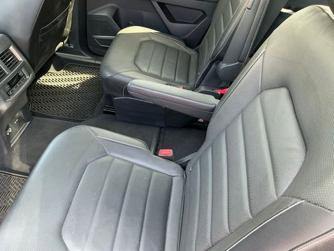 Used 2021 Volkswagen Atlas SEL Premium image 8