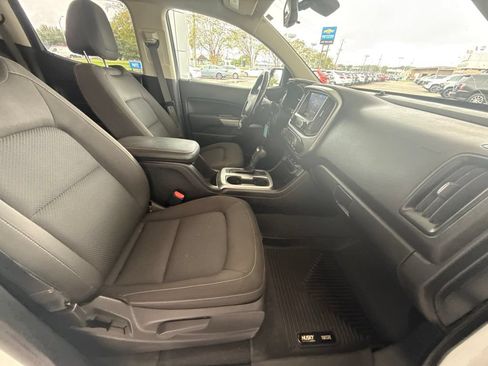 Used 2019 Chevrolet Colorado LT w/ Redline Special Edition RWD image 34