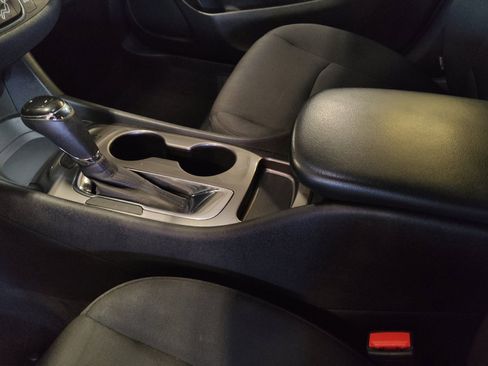 Used 2017 Chevrolet Malibu LS FWD image 26